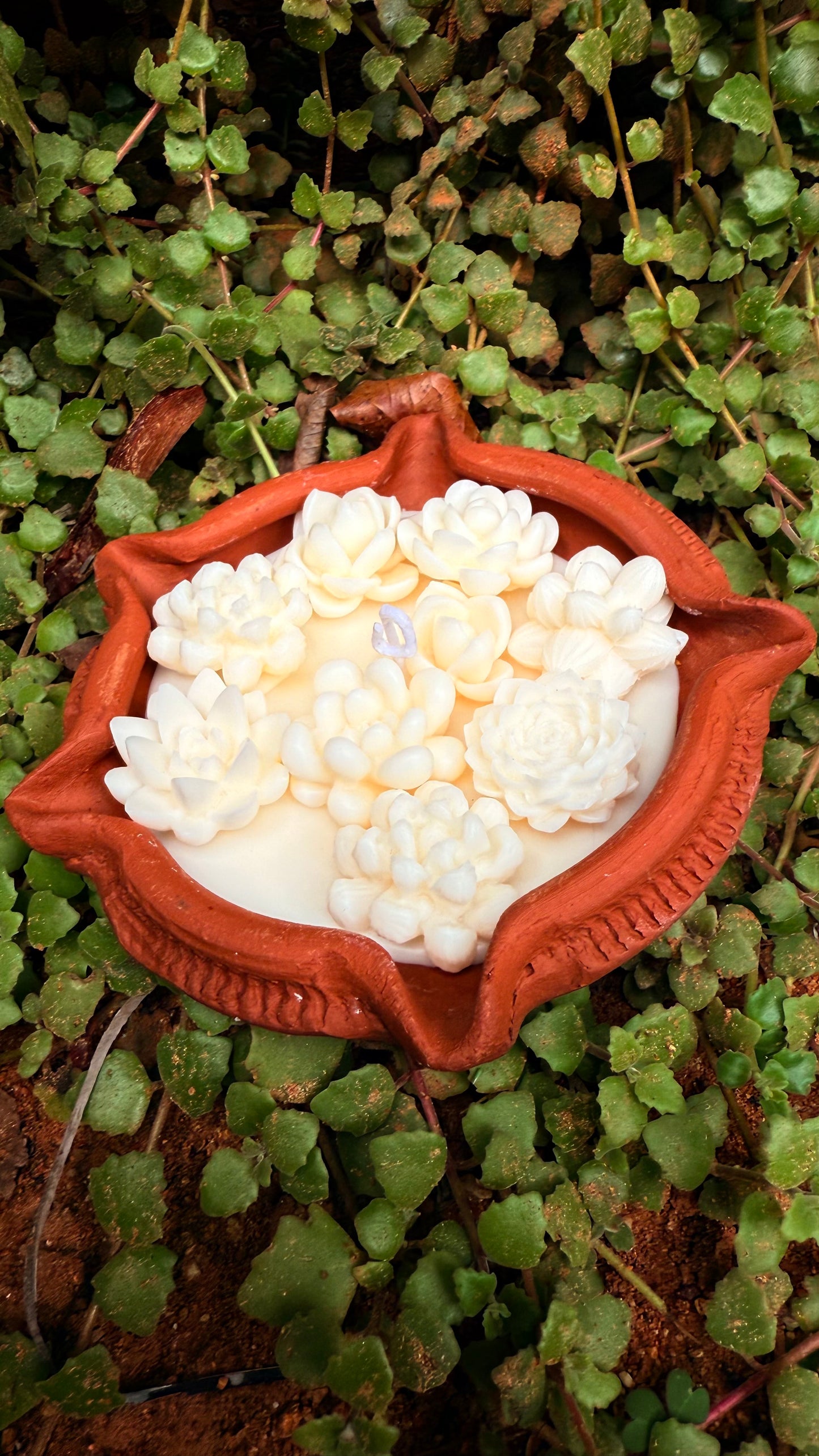 Mitti Bloom - Handcrafted Sculpted Botanical Soy Wax Candle