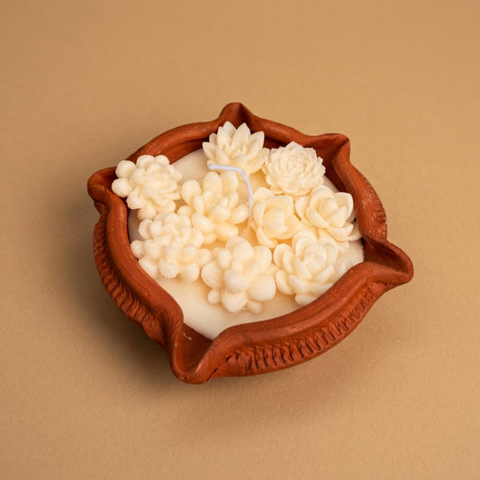 Mitti & Bloom — Sculpted Botanical Candle