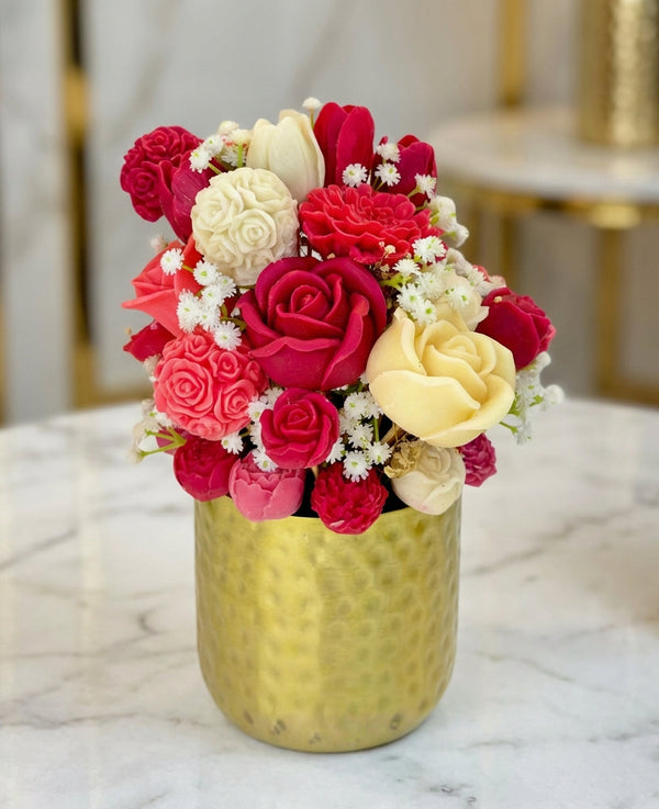 Wara Rati Laal · Scented Wax Bouquet