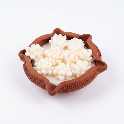 Mitti Bloom - Handcrafted Sculpted Botanical Soy Wax Candle
