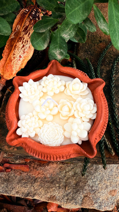 Mitti Bloom - Handcrafted Sculpted Botanical Soy Wax Candle